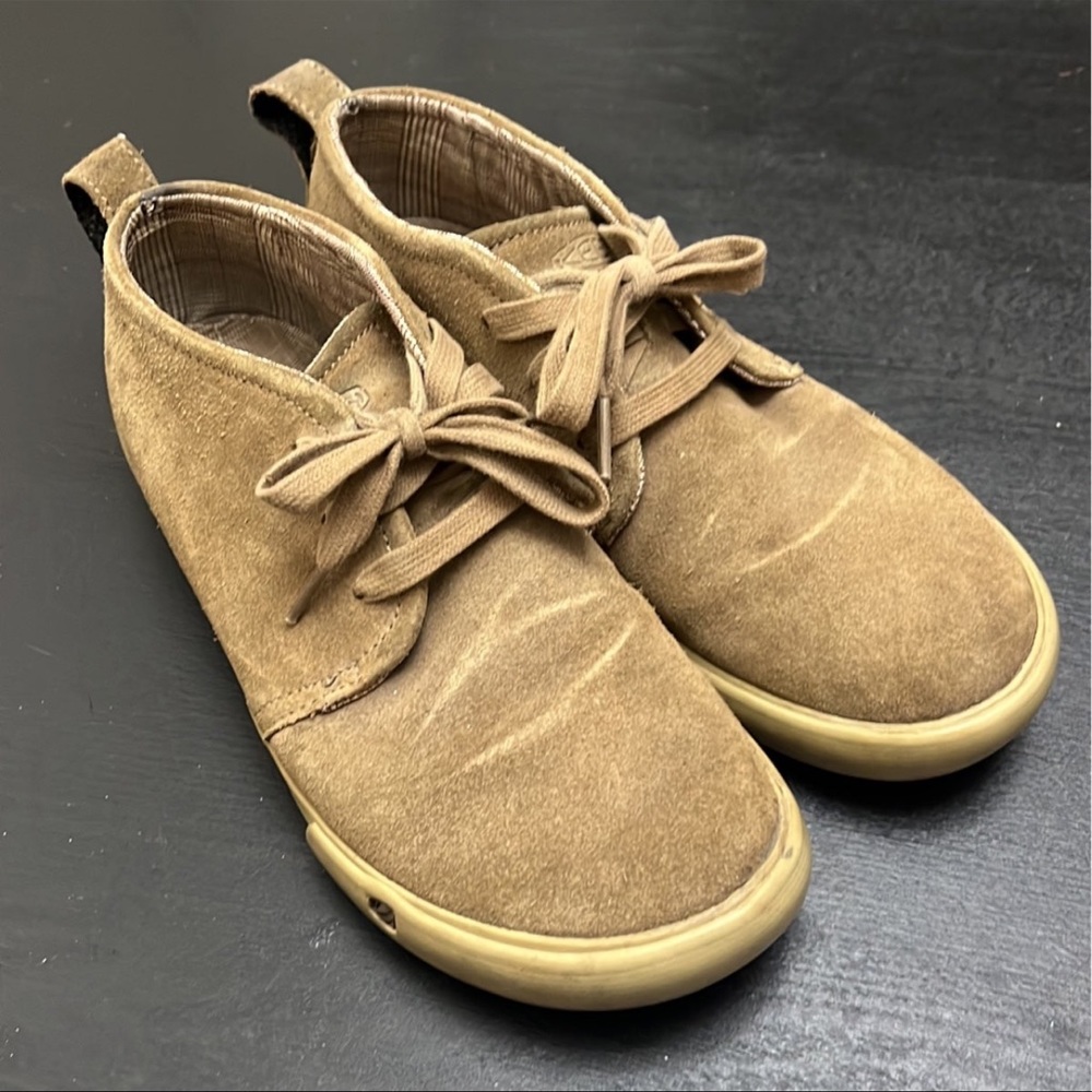 KEEN Santa Cruz shoe size 8